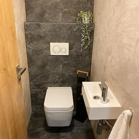 Champion Apartment *